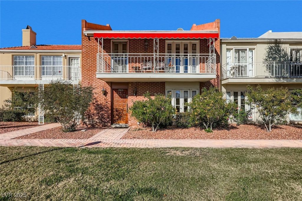1060 Tam O Shanter, Las Vegas, NV 89109