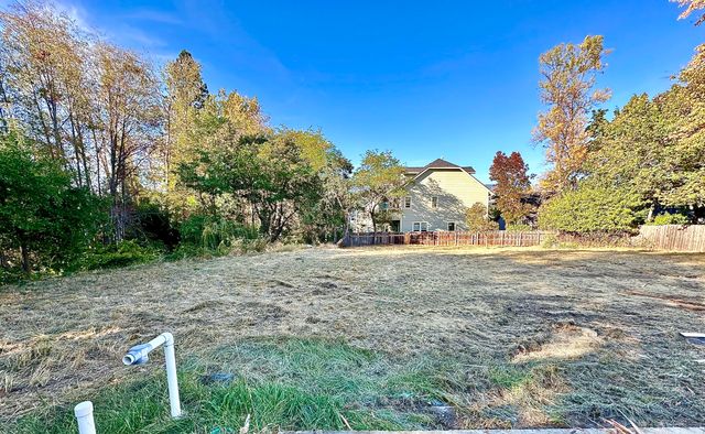 933 Bellview Avenue 1, Ashland, OR 97520
