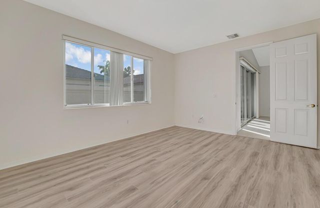 8318 Siciliano Street, Boynton Beach, FL 33472