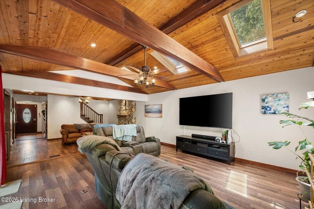 5213 Manor Dr, Crestwood, KY 40014