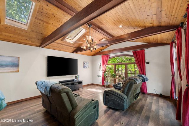 5213 Manor Dr, Crestwood, KY 40014