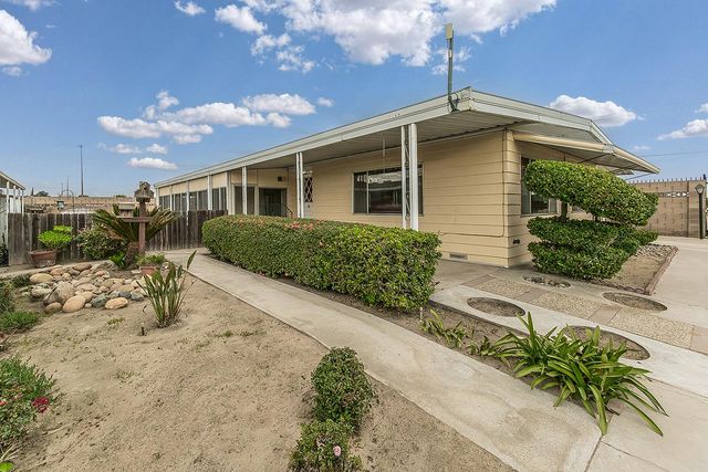 1701 Dinuba Avenue SPC 1, Selma, CA 93662