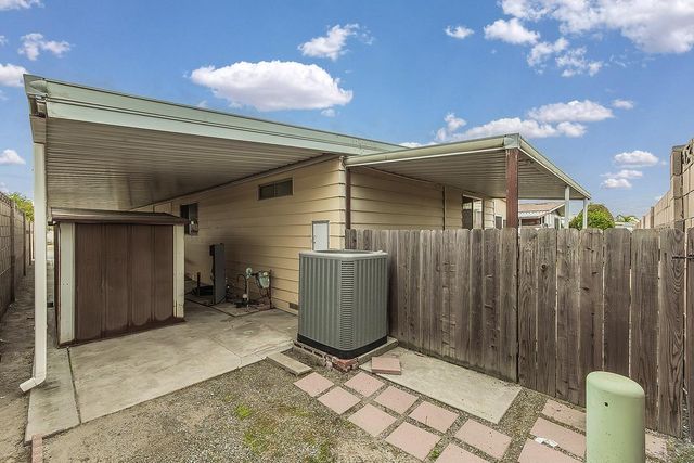 1701 Dinuba Avenue SPC 1, Selma, CA 93662