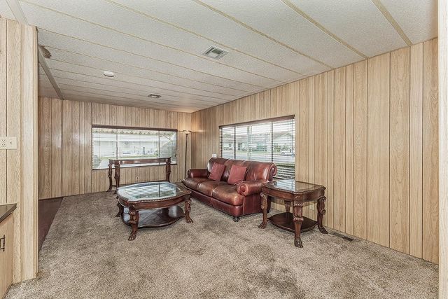 1701 Dinuba Avenue SPC 1, Selma, CA 93662