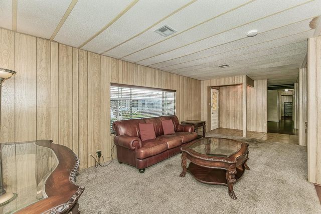 1701 Dinuba Avenue SPC 1, Selma, CA 93662