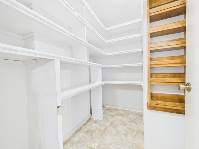 518 Ridgeway Lane, Chandler, TX 75758