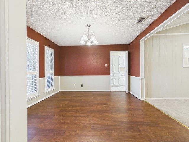 518 Ridgeway Lane, Chandler, TX 75758