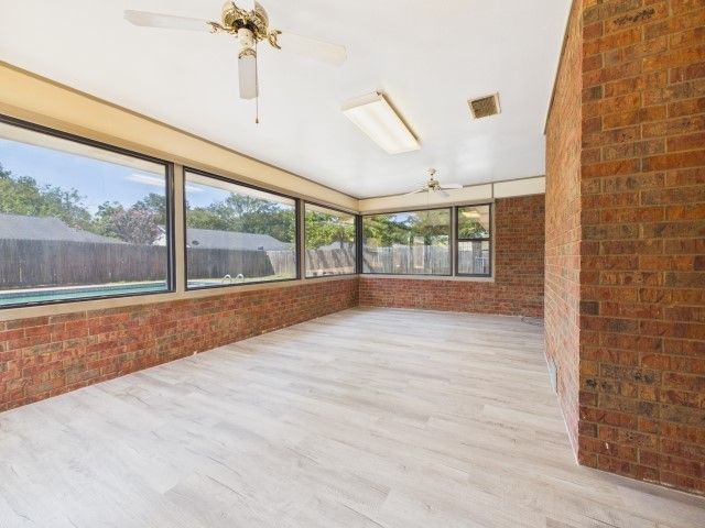 518 Ridgeway Lane, Chandler, TX 75758