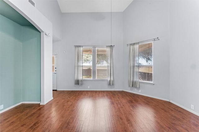 213 Newberry TRL, San Marcos, TX 78666