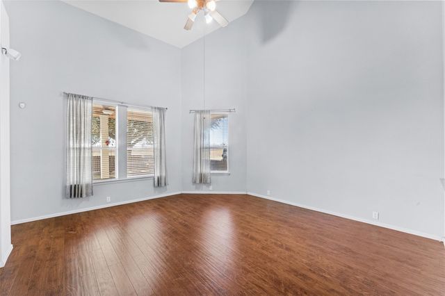 213 Newberry TRL, San Marcos, TX 78666