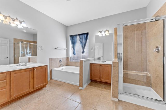 213 Newberry TRL, San Marcos, TX 78666