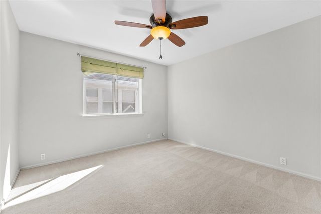 213 Newberry TRL, San Marcos, TX 78666