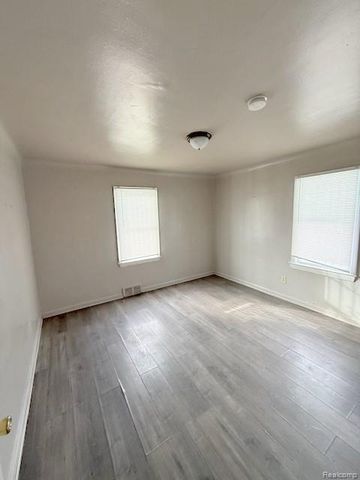 12809 Kilbourne Street, Detroit, MI 48213