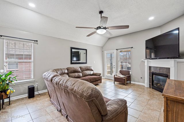 9129 Tremont Drive, Olive Branch, MS 38654