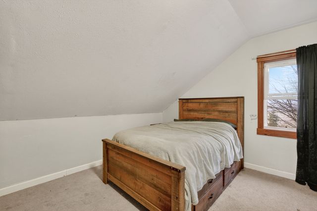 7340 E 156th Street S, Grinnell, IA 50112