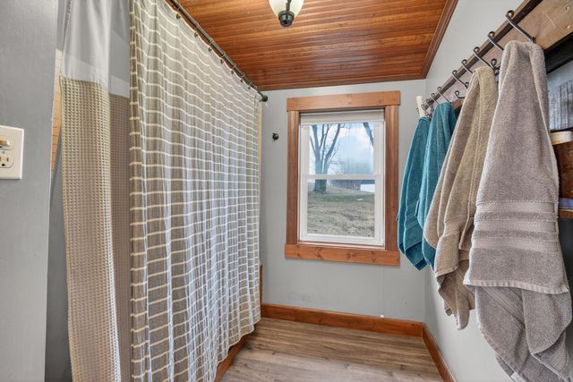 7340 E 156th Street S, Grinnell, IA 50112