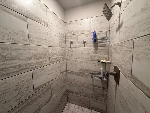 7712 Windstone Drive, Oklahoma City, OK 73132