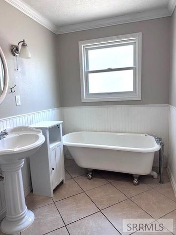 245 6th Street, Idaho Falls, ID 83401