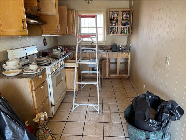 1214 Wintergreen Court, Desoto, TX 75115