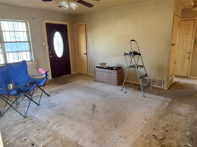 1214 Wintergreen Court, Desoto, TX 75115