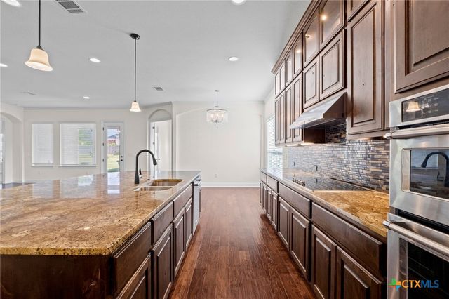 200 Tate Lane, Round Rock, TX 78626