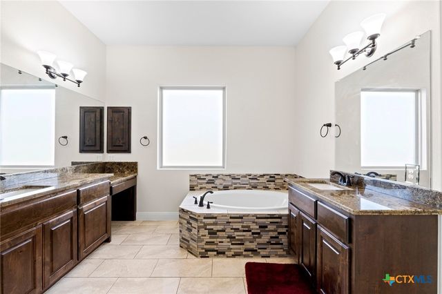 200 Tate Lane, Round Rock, TX 78626