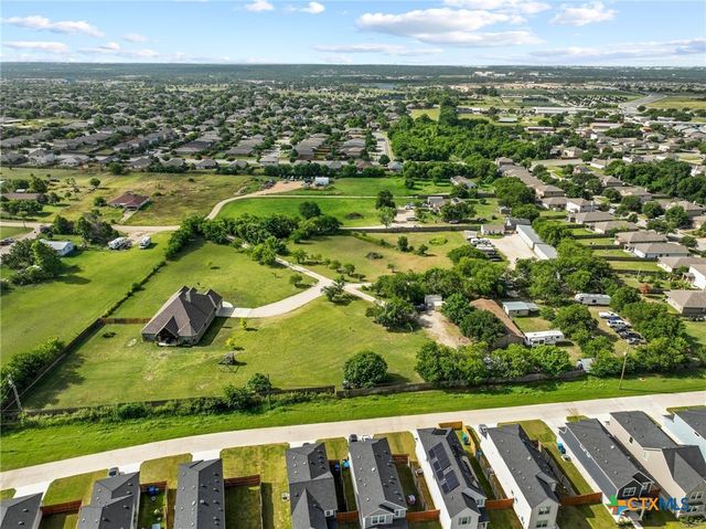 200 Tate Lane, Round Rock, TX 78626