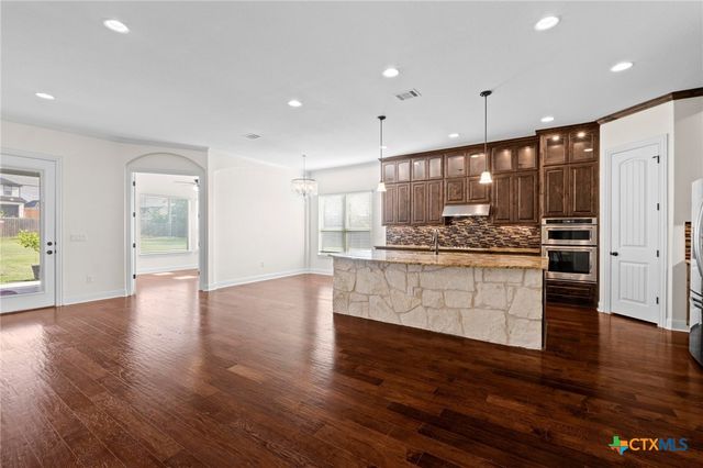 200 Tate Lane, Round Rock, TX 78626