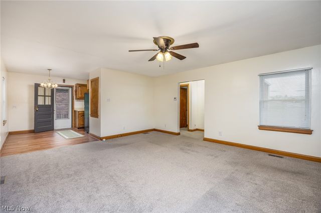 840 Main Street, Belpre, OH 45714