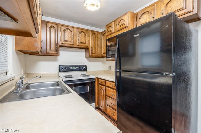 840 Main Street, Belpre, OH 45714