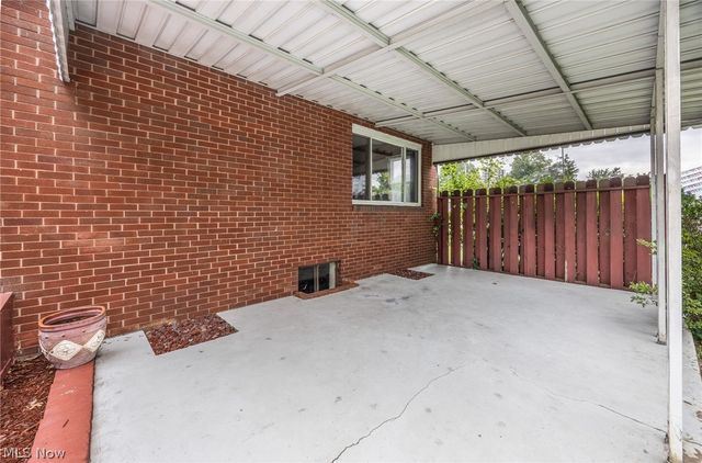 840 Main Street, Belpre, OH 45714