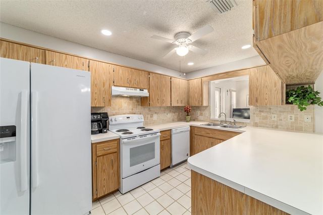 8530 SW 92ND STREET D, Ocala, FL 34481