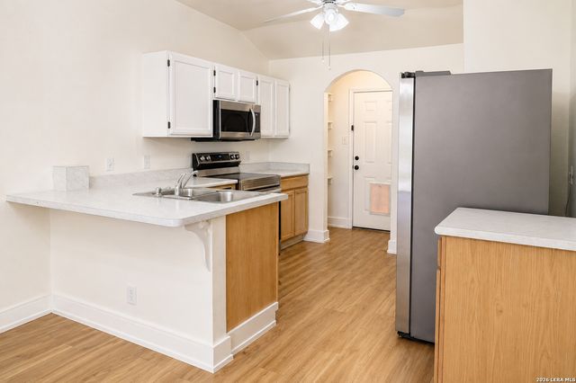 528 W GERALD AVE, San Antonio, TX 78221