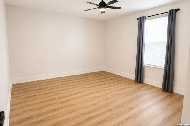 528 W GERALD AVE, San Antonio, TX 78221