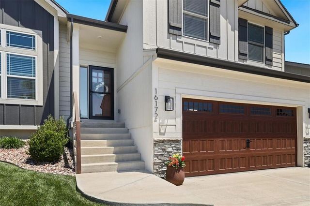 16172 Giorgia Street, Kansas City, MO 64152