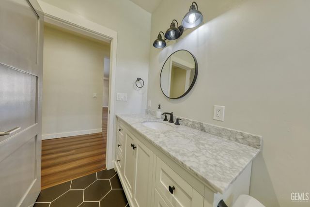 25904 Bear Valley Road, Tehachapi, CA 93561