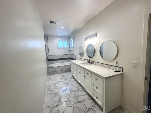 25904 Bear Valley Road, Tehachapi, CA 93561