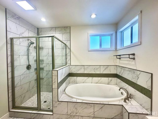 25904 Bear Valley Road, Tehachapi, CA 93561