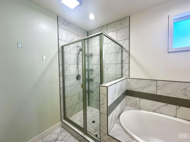 25904 Bear Valley Road, Tehachapi, CA 93561
