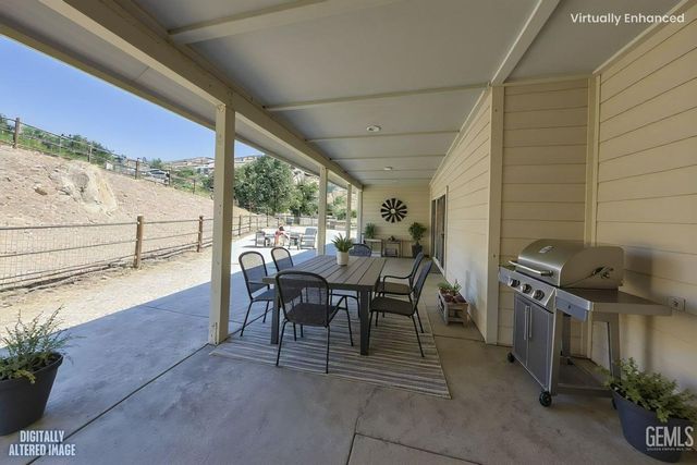 25904 Bear Valley Road, Tehachapi, CA 93561