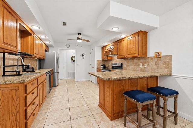1764 E Harold Street, Fayetteville, AR 72703