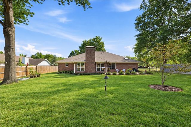 1764 E Harold Street, Fayetteville, AR 72703