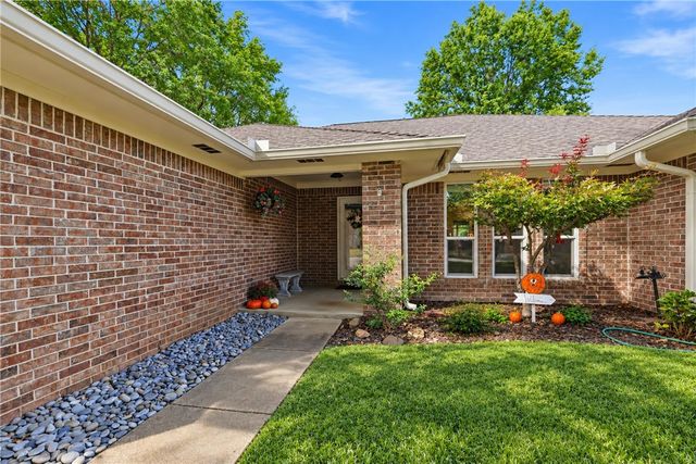 1764 E Harold Street, Fayetteville, AR 72703