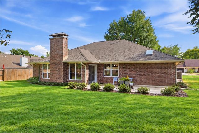 1764 E Harold Street, Fayetteville, AR 72703