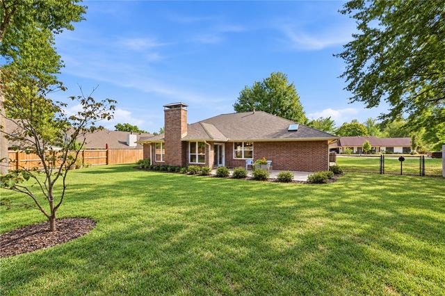 1764 E Harold Street, Fayetteville, AR 72703
