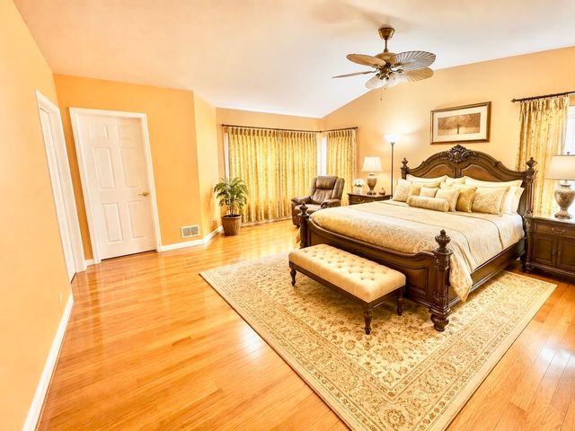 29623 N Birch Avenue, Lake Bluff, IL 60044