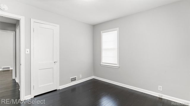 301 Chandler Street, Flint, MI 48503