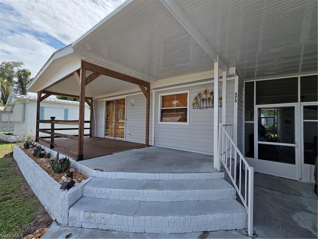 575 Winning WAY, NORTH FORT MYERS, FL 33917 — photo 3