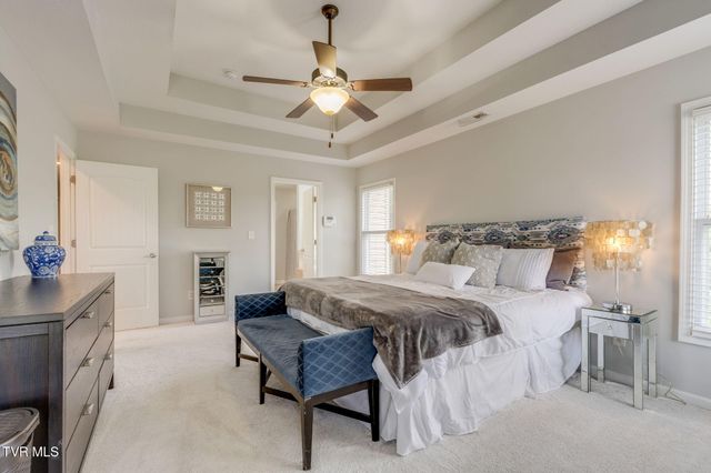 202 Jessicas Way, Johnson City, TN 37615