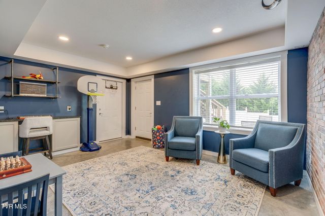 202 Jessicas Way, Johnson City, TN 37615